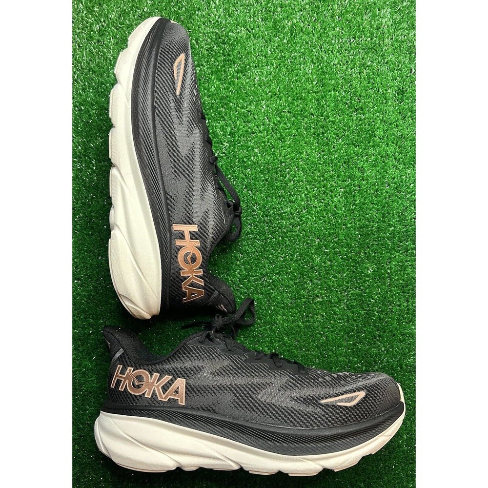 Hoka one Clifton 9 Women's Size 11 B 1127896 BRGl black/gold Running Shoes